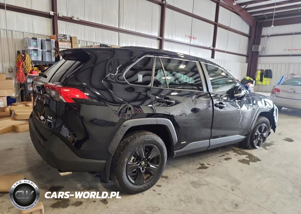 2025 Toyota Rav4 Hybrid Xle VIN:4T3RWRFV9SU194605 - 3