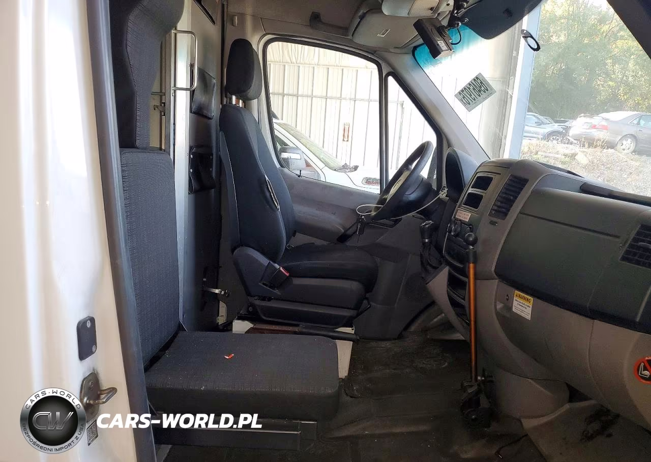 2016 Mercedes-Benz Sprinter 2500 VIN:WD3PE8DD8GP251260 - 11