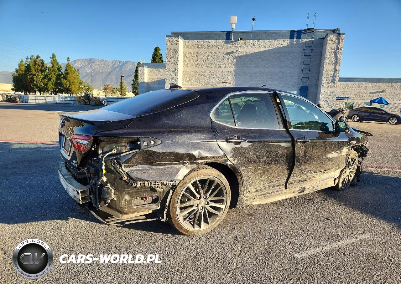 2022 Toyota Camry Xse VIN:4T1K31AK6NU572630 - 3