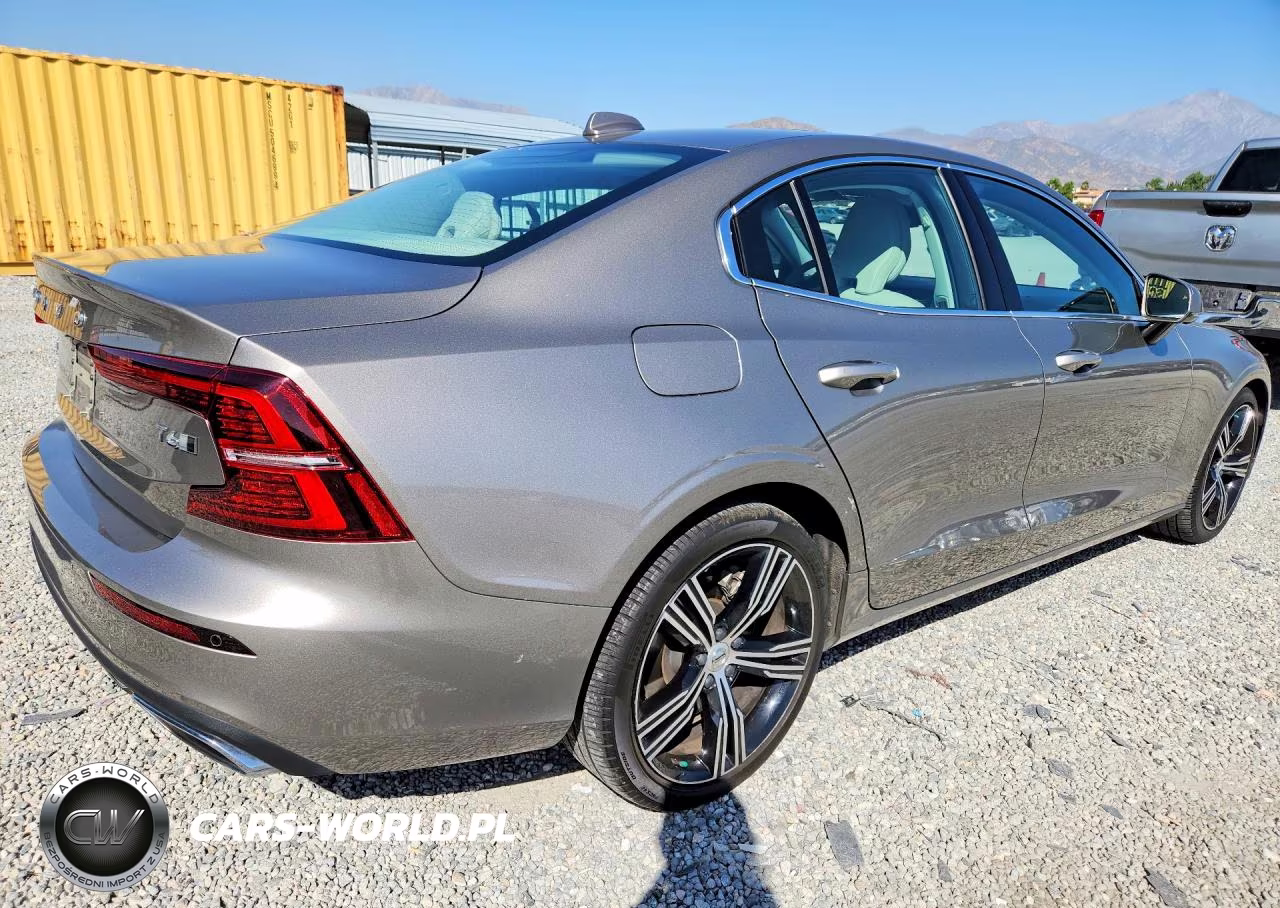 2019 Volvo S60 T6 Inscription VIN:7JRA22TL3KG002837 - 3