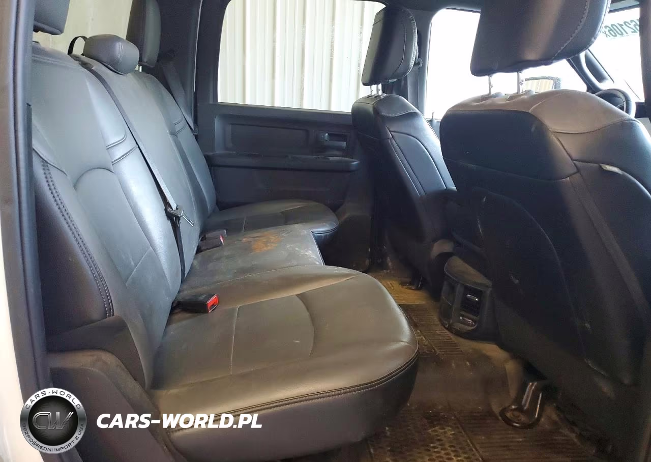 2024 Ram 2500 Tradesman VIN:3C6UR5CJ1RG124724 - 10