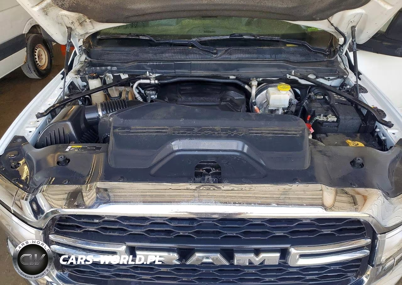 2024 Ram 2500 Tradesman VIN:3C6UR5CJ1RG124724 - 11