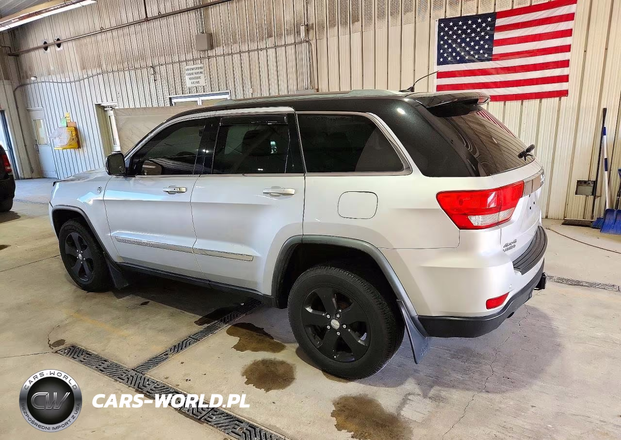 2011 Jeep Grand Cherokee Laredo VIN:1J4RR4GT0BC622288 - 2