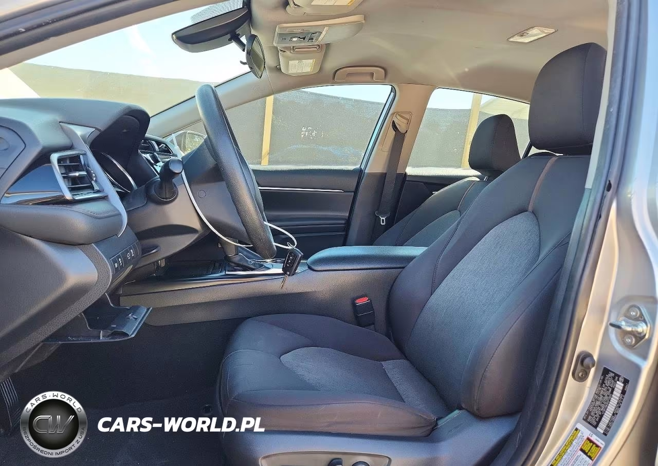 2019 Toyota Camry Le VIN:4T1B11HK2KU713023 - 7