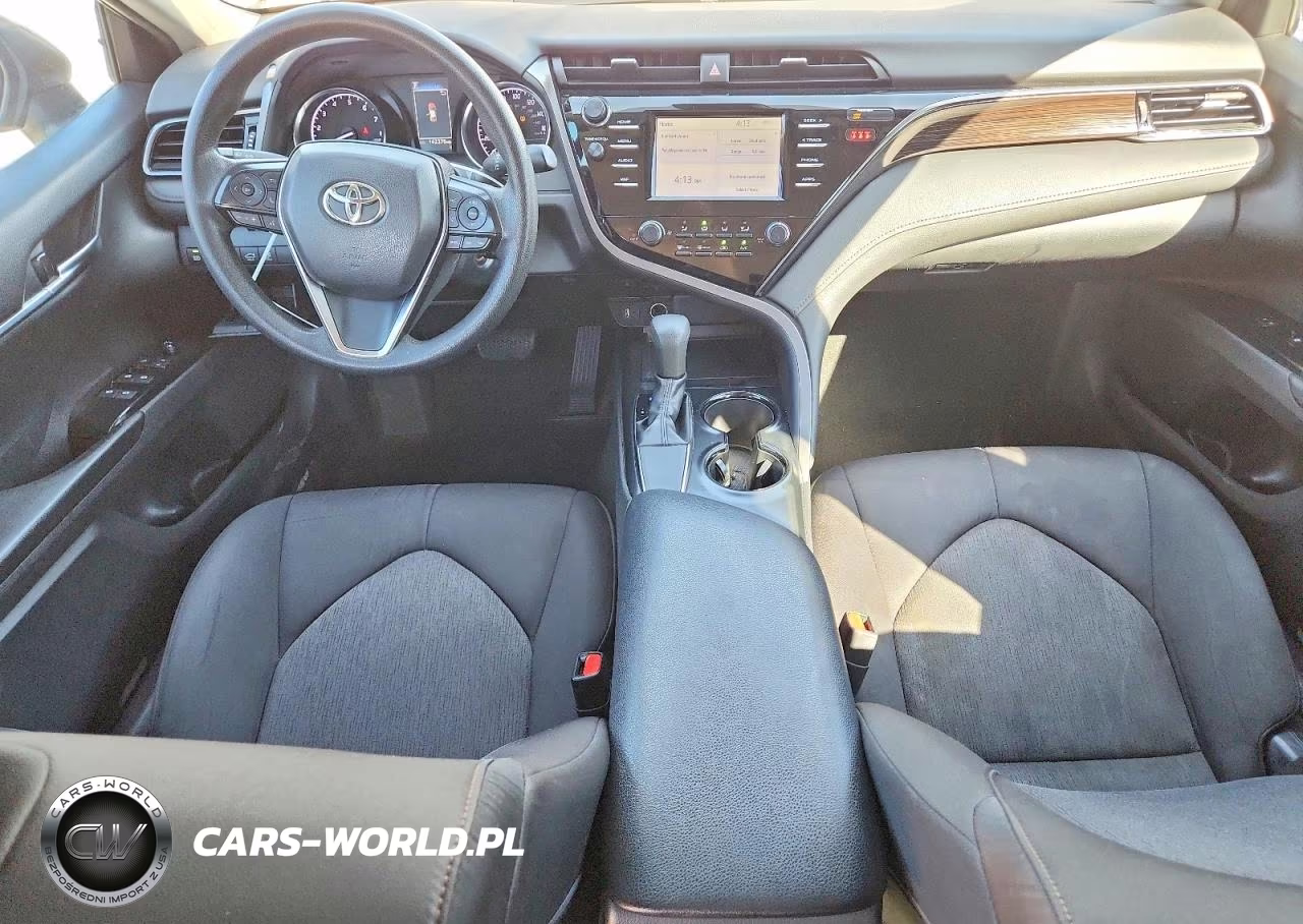 2019 Toyota Camry Le VIN:4T1B11HK2KU713023 - 8