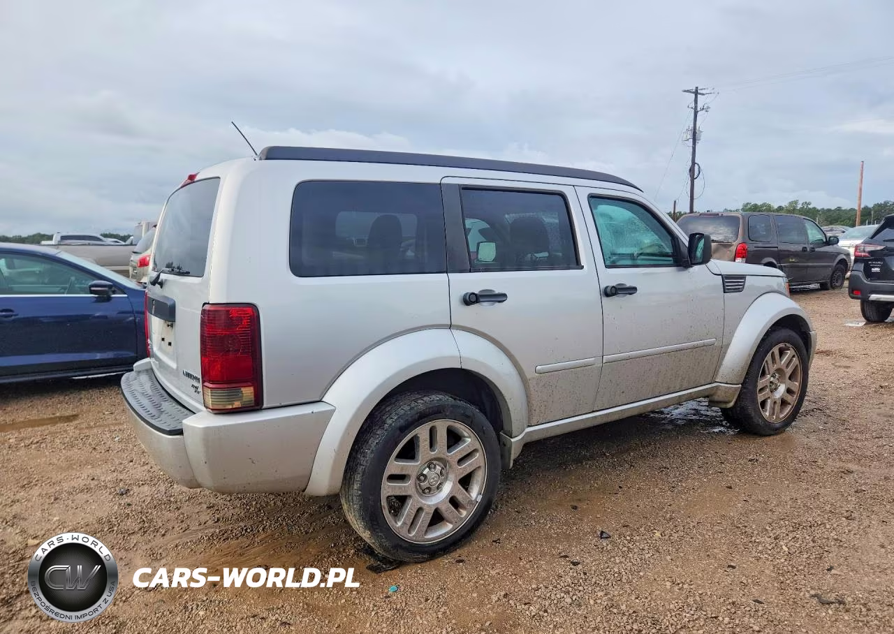 2011 Dodge Nitro Heat VIN:1D4PT4GXXBW606697 - 3