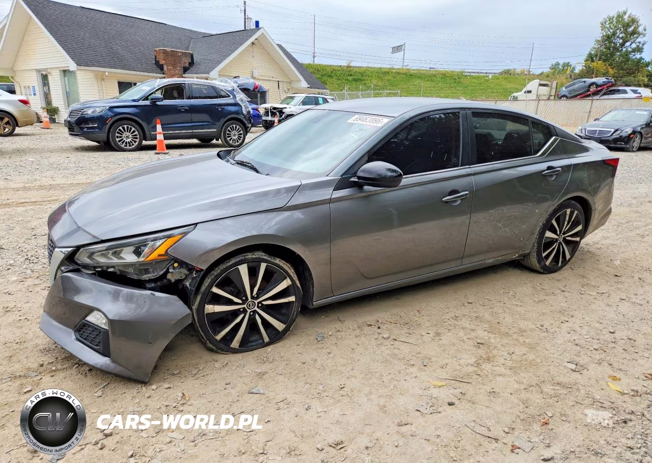 2019 Nissan Altima Sr – zdjęcie 1 z 12