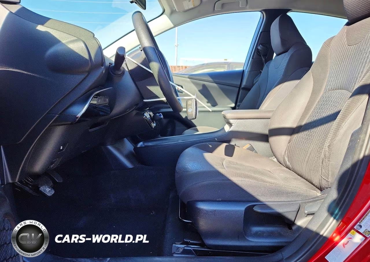 2016 Toyota Prius Two VIN:JTDKBRFU6G3524134 - 7