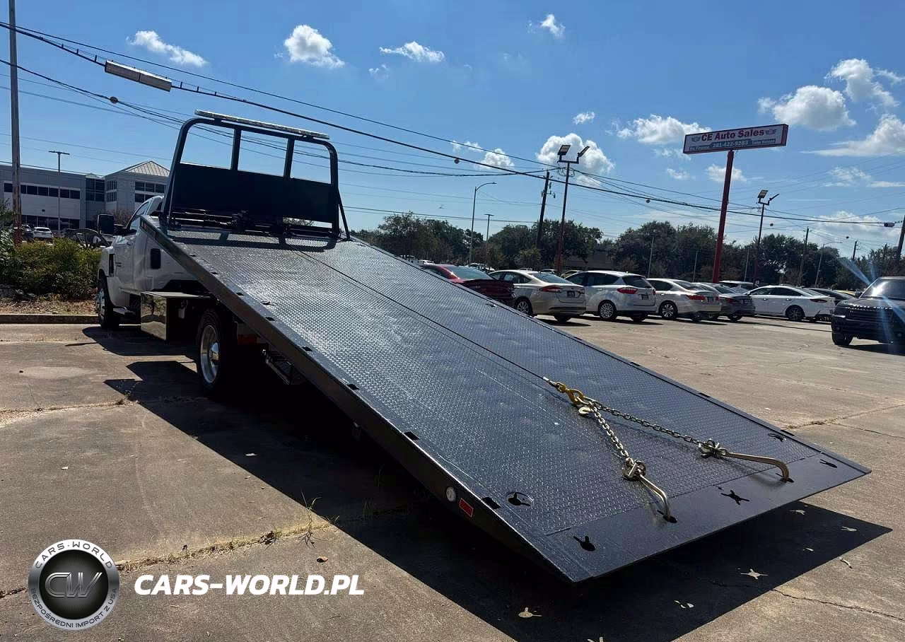 2023 Chevrolet Silverado Medium Duty VIN:1HTKHPVM8PH113649 - 12