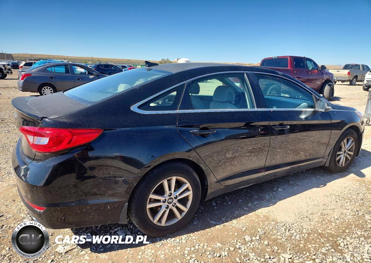 2016 Hyundai Sonata Se VIN:5NPE24AF3GH380815 - 3