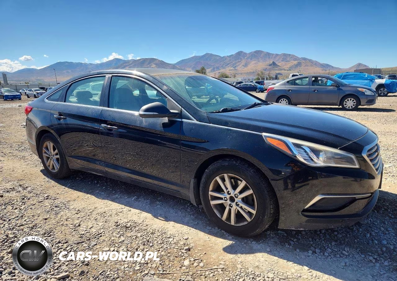 2016 Hyundai Sonata Se VIN:5NPE24AF3GH380815 - 4