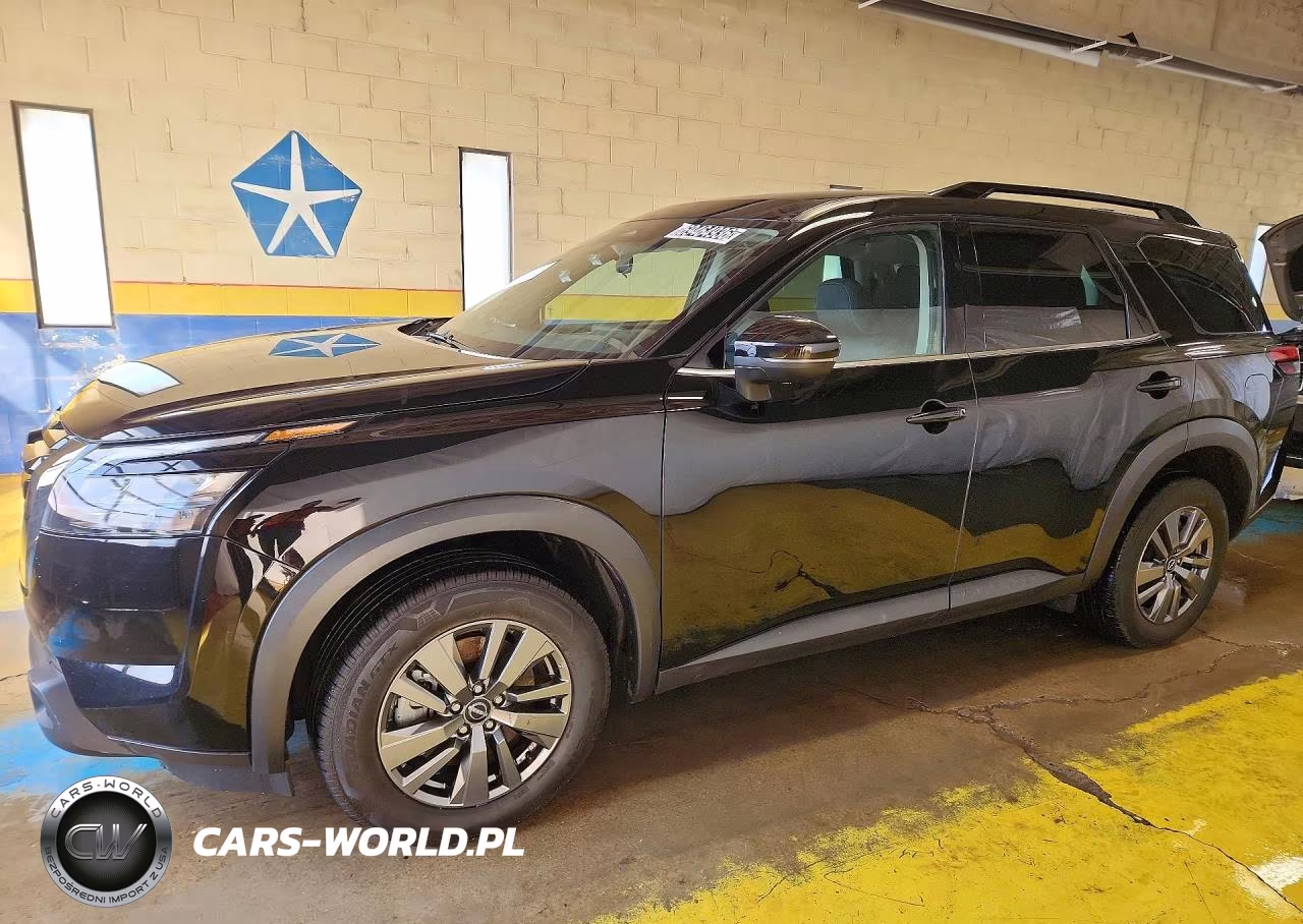 2025 Nissan Pathfinder Sv