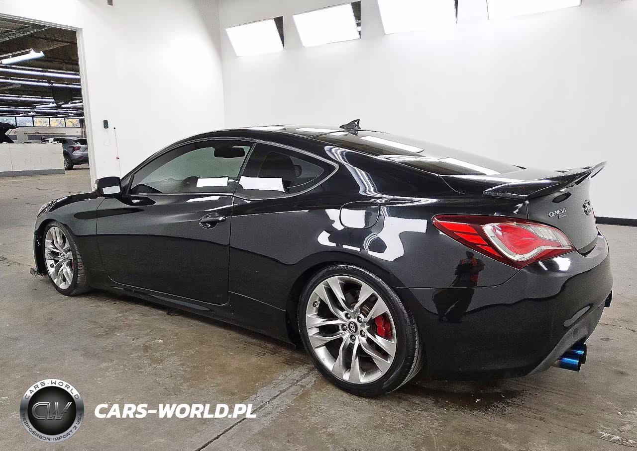 2013 Hyundai Genesis Coupe 3.8 Track VIN:KMHHU6KJ0DU107673 - 2