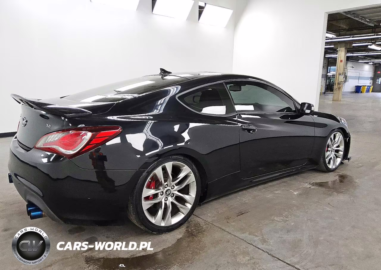 2013 Hyundai Genesis Coupe 3.8 Track VIN:KMHHU6KJ0DU107673 - 3