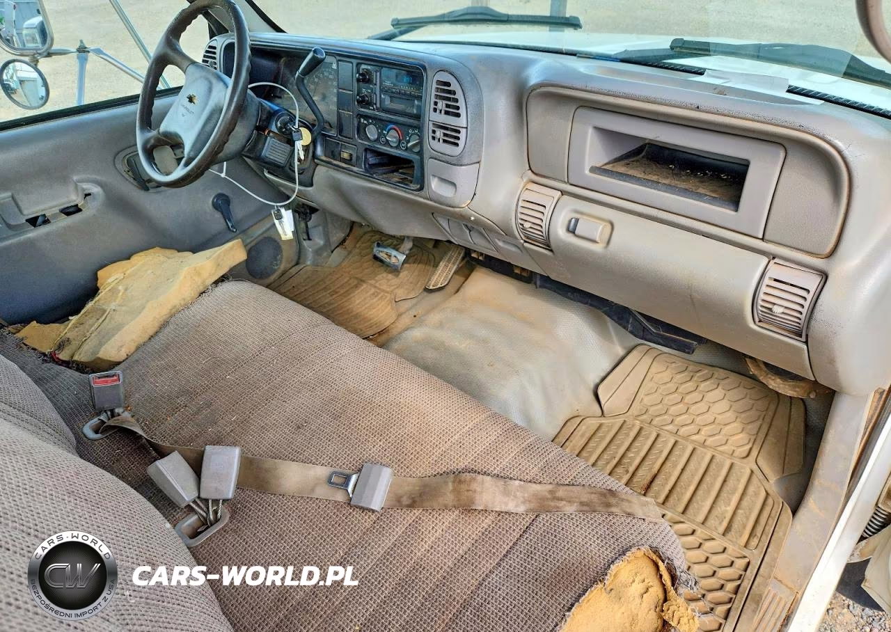2001 Chevrolet Silverado VIN:3GBKC34GX1M101798 - 8