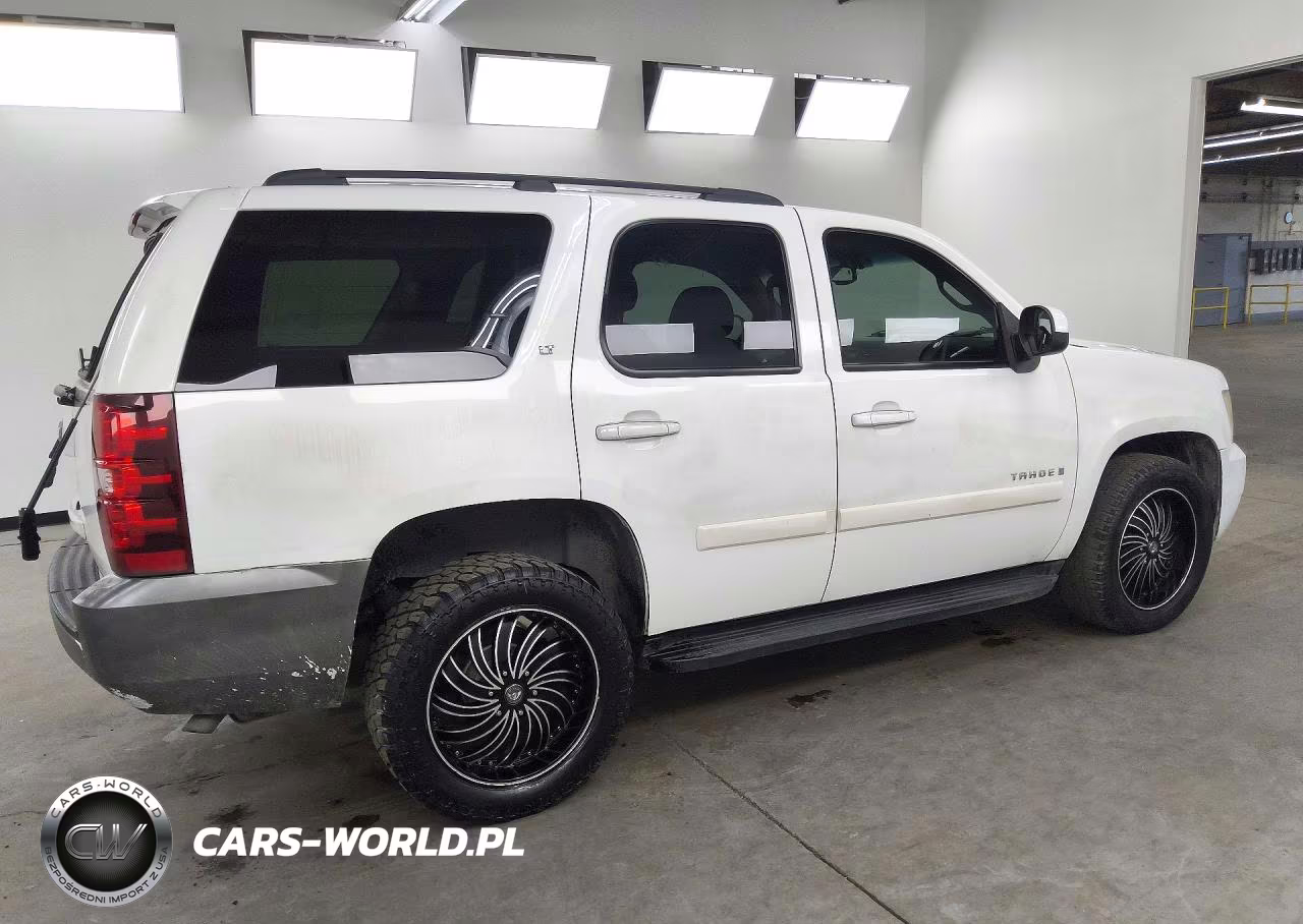 2008 Chevrolet Tahoe C1500 VIN:1GNFC13J58R272554 - 3