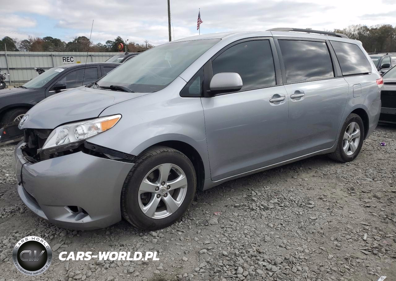 2011 Toyota Sienna Le