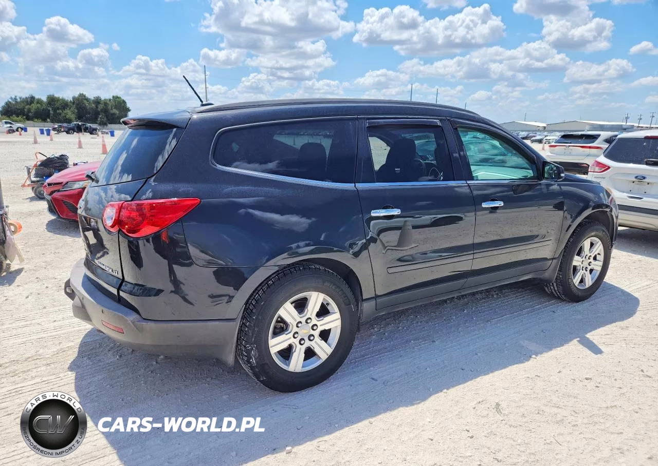 2012 Chevrolet Traverse Lt VIN:1GNKRGED4CJ104483 - 3