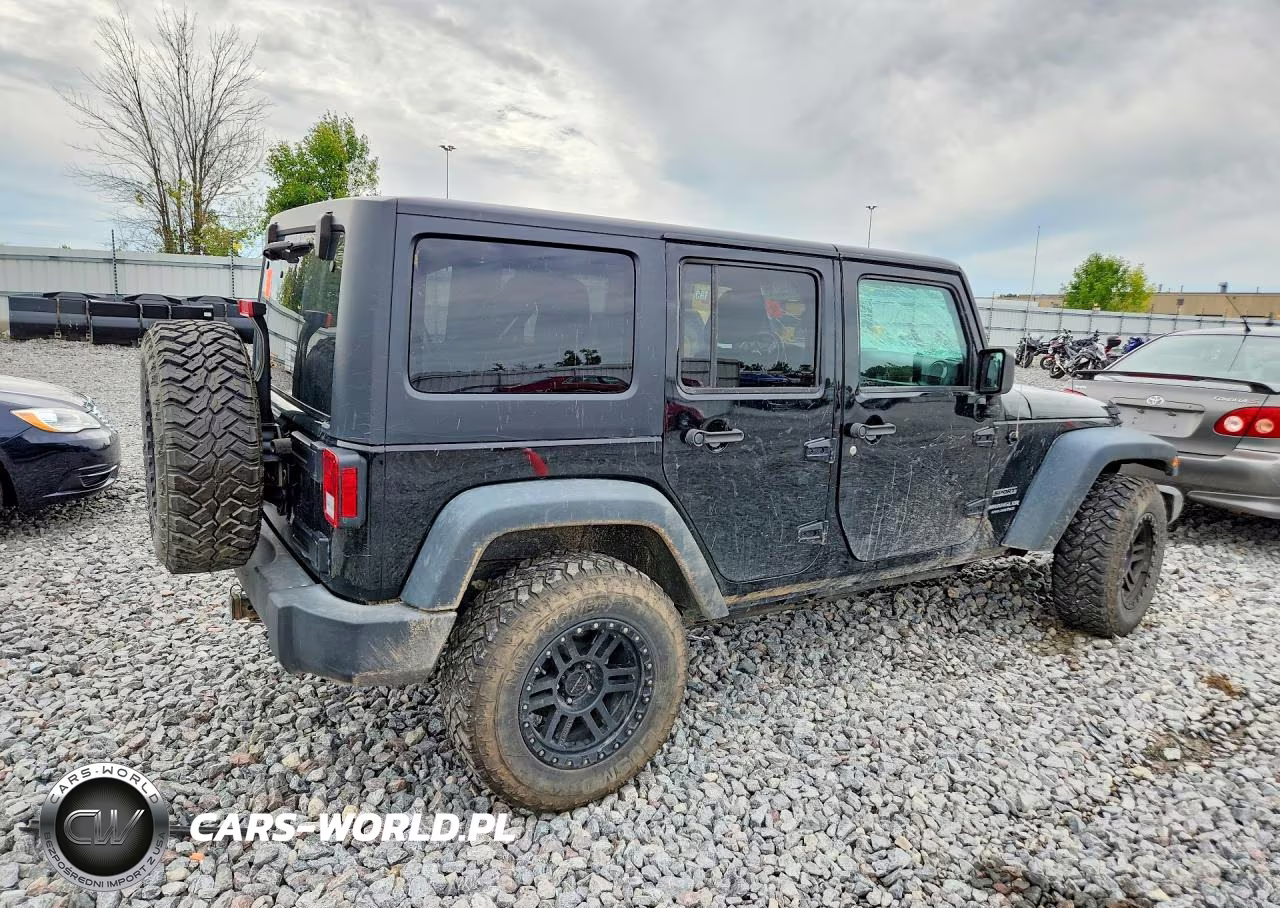 2016 Jeep Wrangler Unlimited Sport VIN:1C4BJWDG3GL226123 - 3