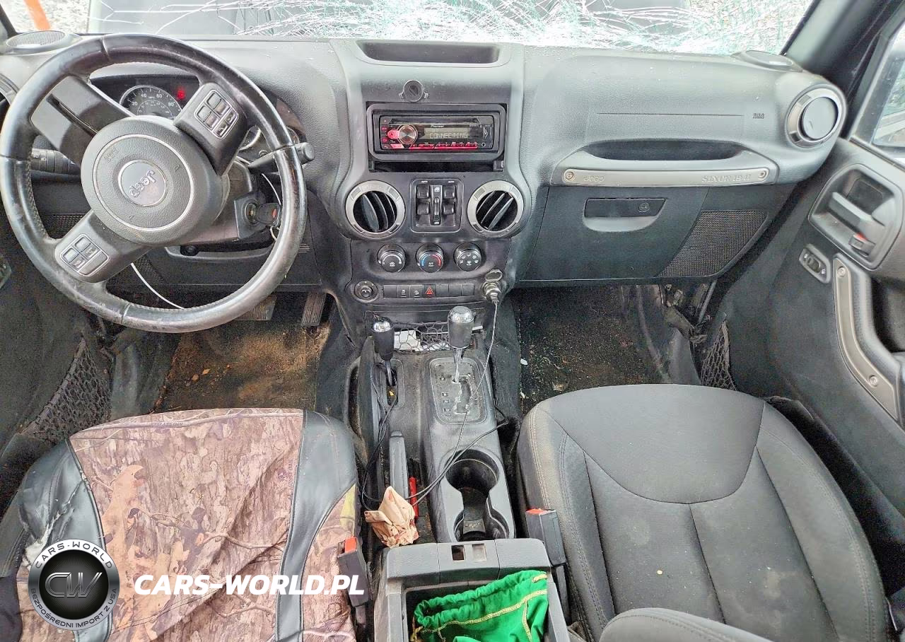 2016 Jeep Wrangler Unlimited Sport VIN:1C4BJWDG3GL226123 - 8