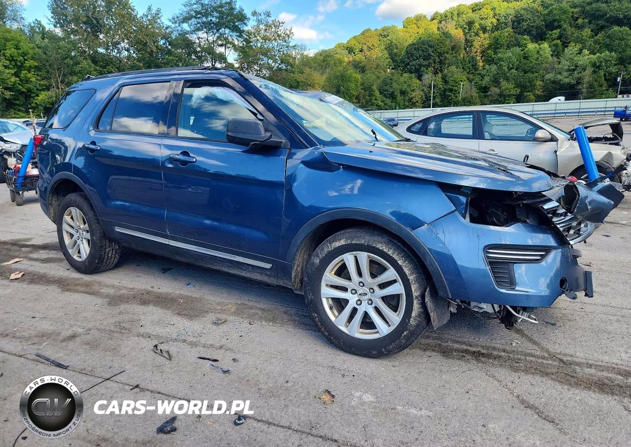 2018 Ford Explorer Xlt VIN:1FM5K8D86JGC04238 - 4