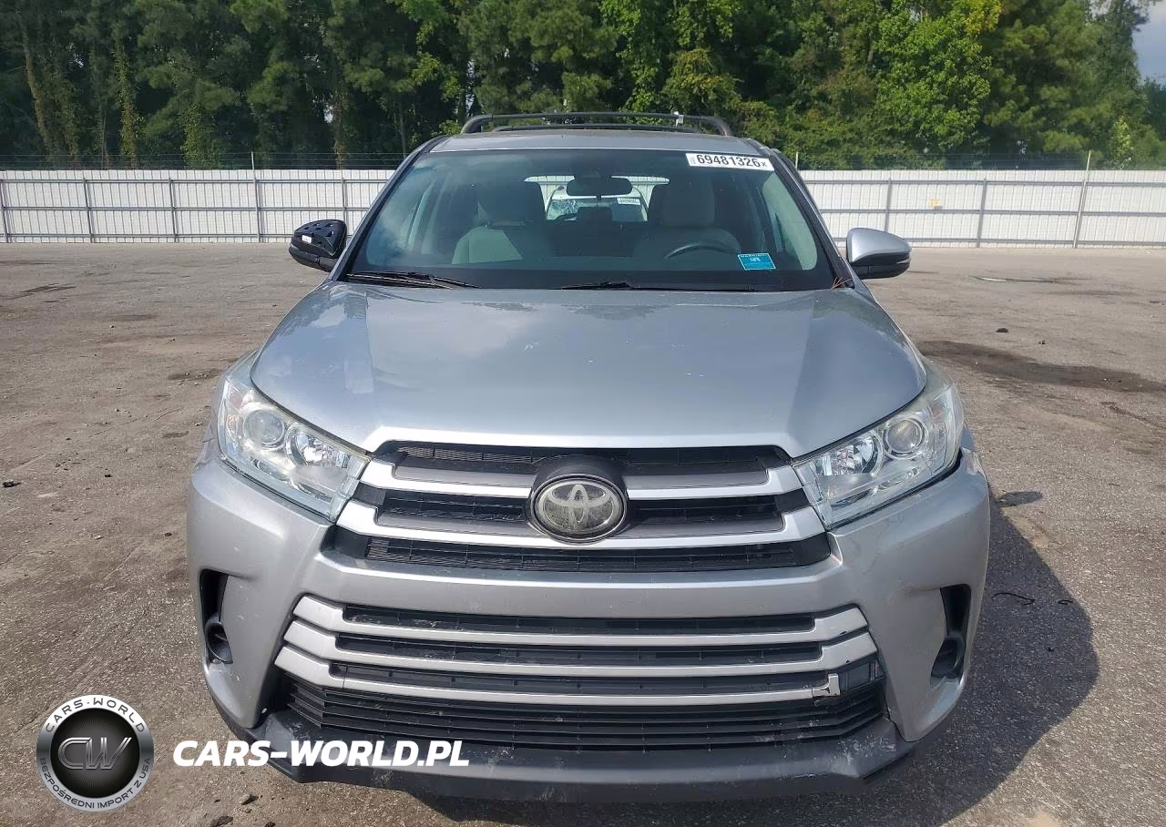 2018 Toyota Highlander Le VIN:5TDZZRFH2JS288326 - 5