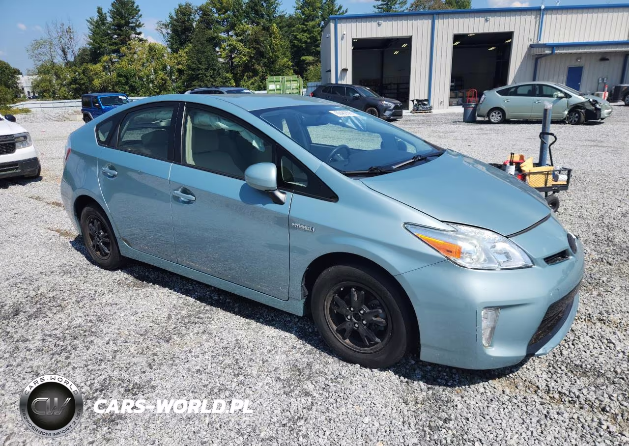 2015 Toyota Prius Three VIN:JTDKN3DU7F2004293 - 4