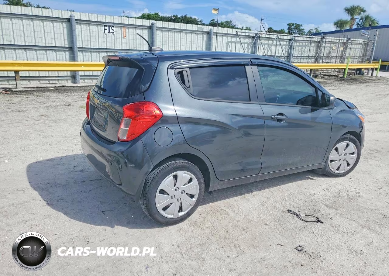 2018 Chevrolet Spark Ls VIN:KL8CB6SA2JC467266 - 3