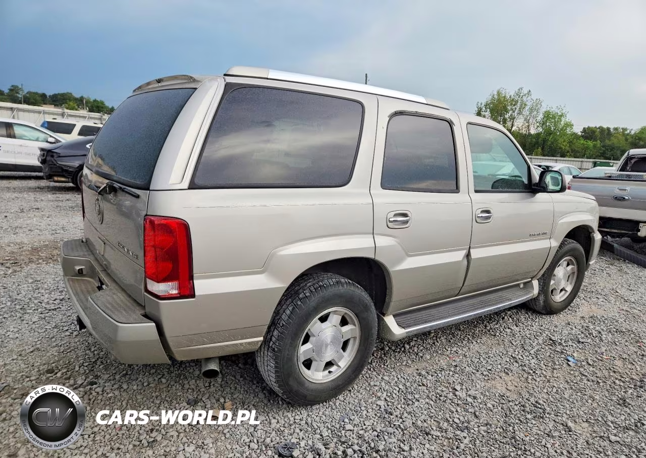 2004 Cadillac Escalade Luxury VIN:1GYEK63NX4R309948 - 3