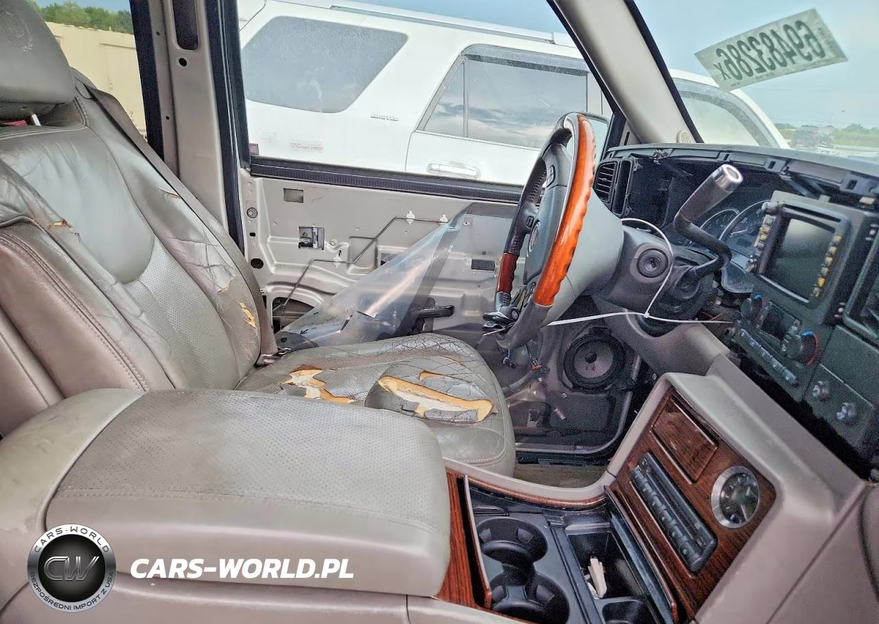 2004 Cadillac Escalade Luxury VIN:1GYEK63NX4R309948 - 7