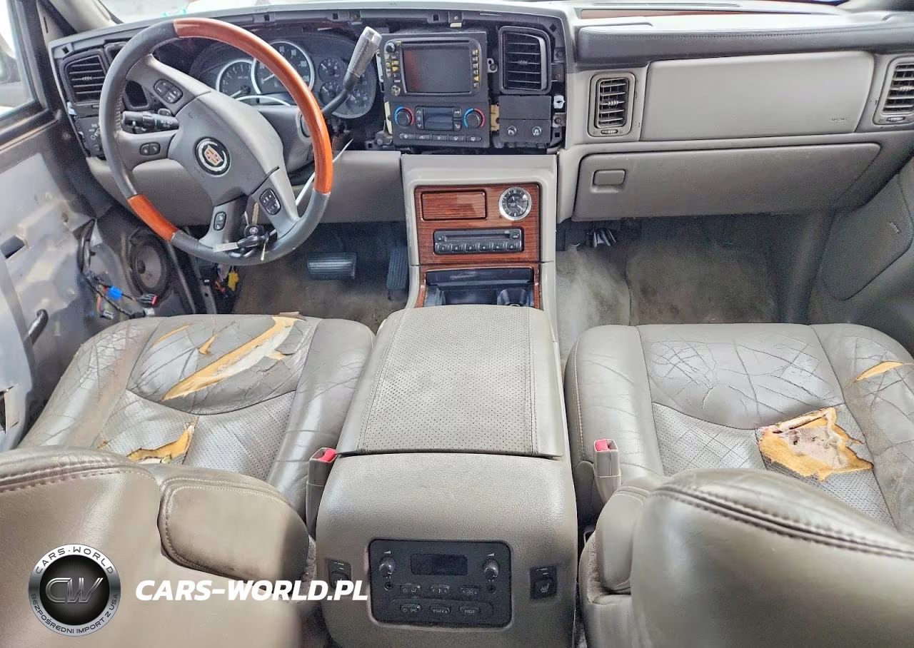 2004 Cadillac Escalade Luxury VIN:1GYEK63NX4R309948 - 8
