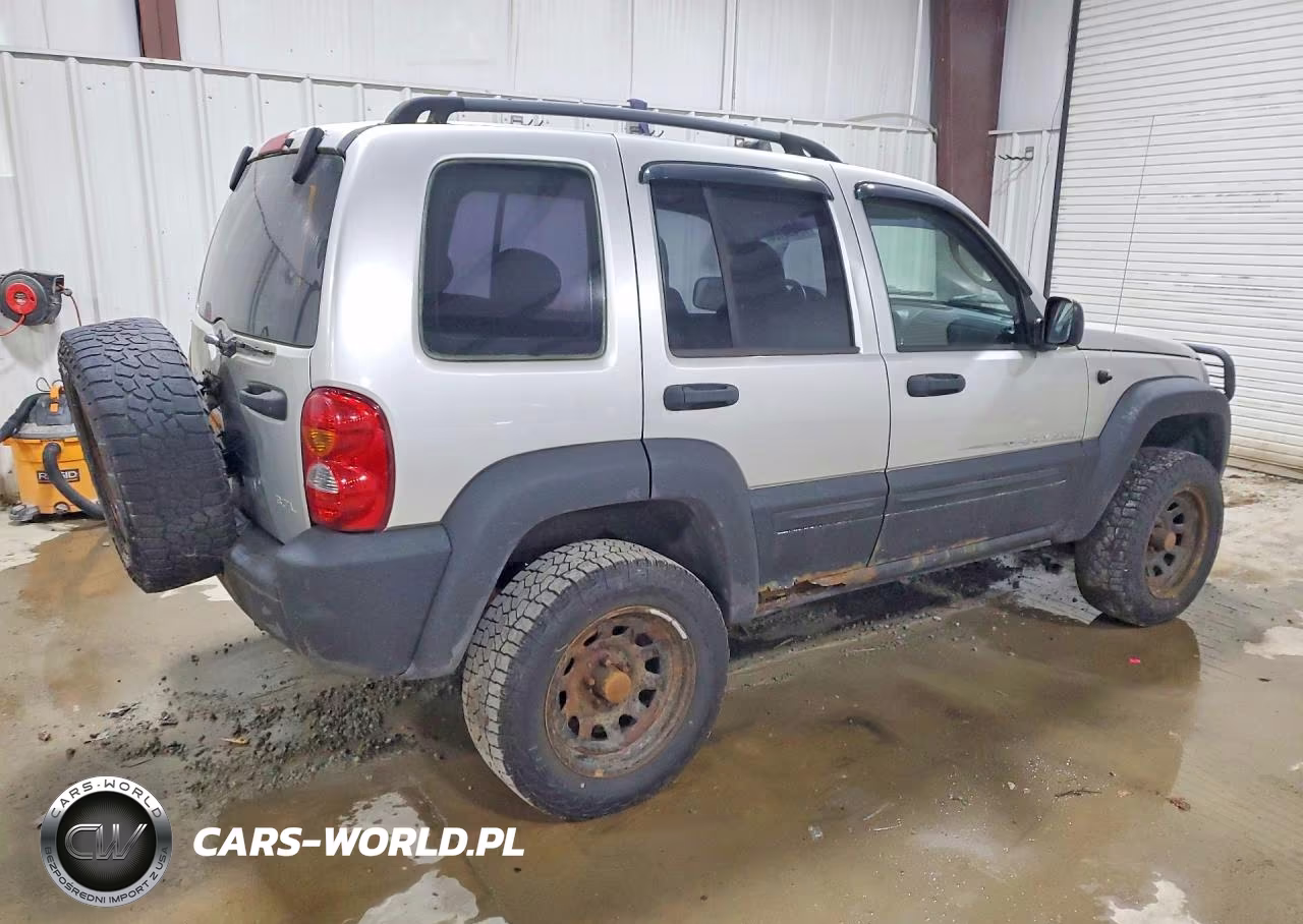 2003 Jeep Liberty Sport VIN:1J4GL48K73W722225 - 3