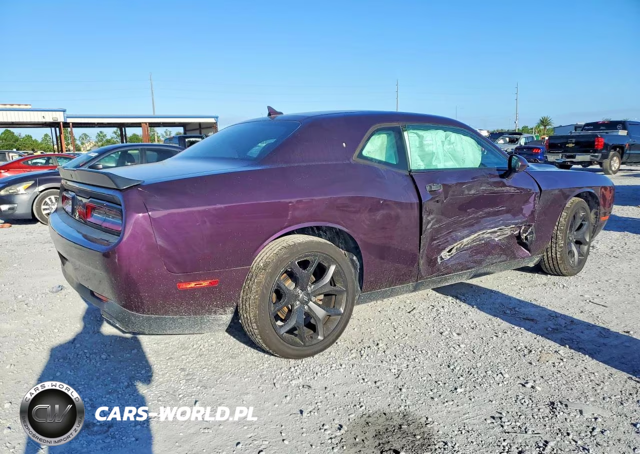2020 Dodge Challenger Sxt VIN:2C3CDZAG1LH239790 - 3