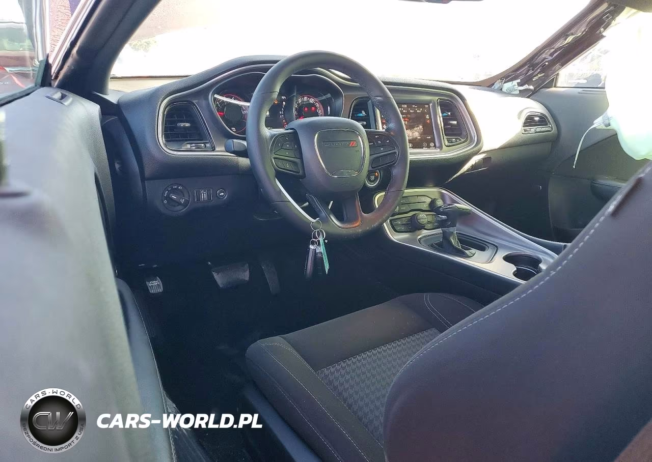 2020 Dodge Challenger Sxt VIN:2C3CDZAG1LH239790 - 8