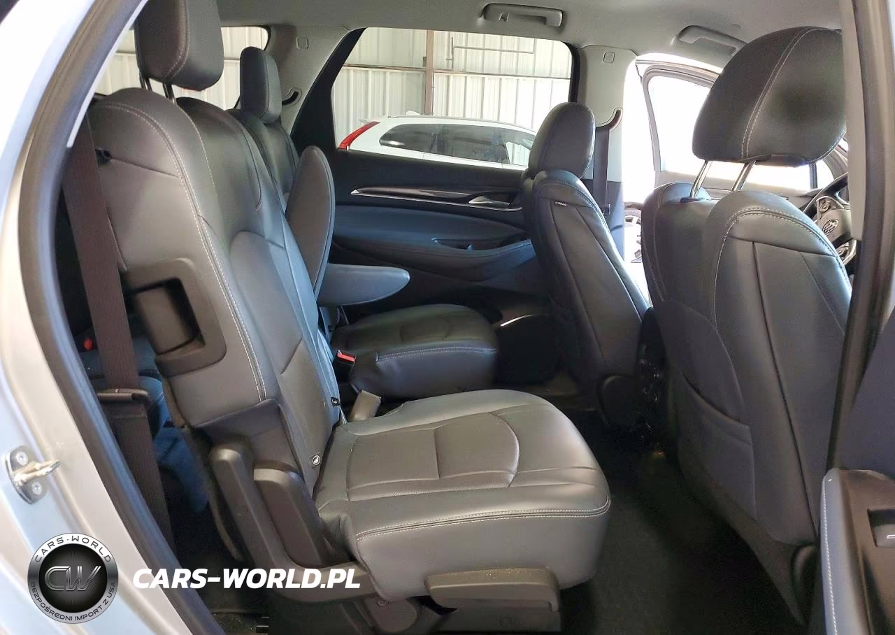 2018 Buick Enclave Essence VIN:5GAERBKW2JJ164159 - 11