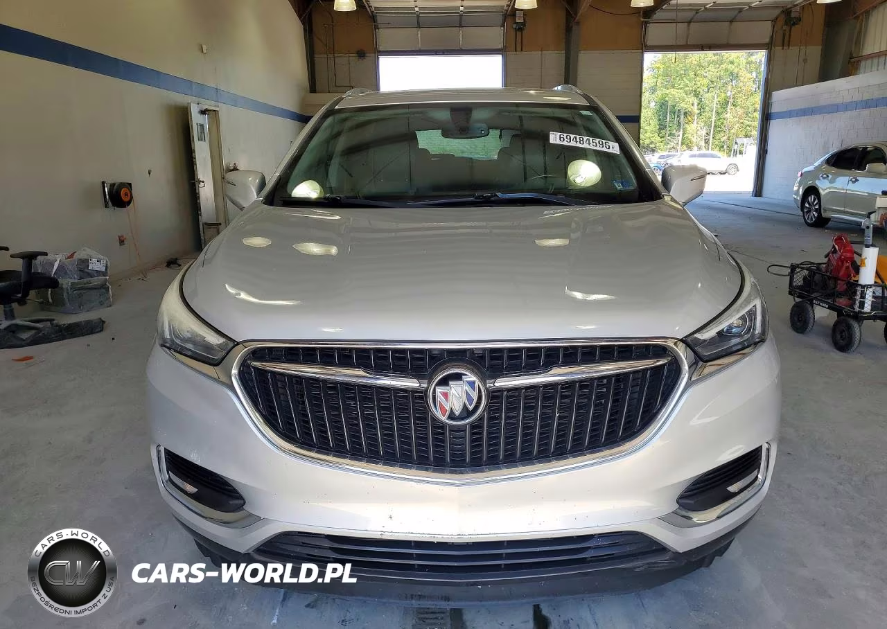 2018 Buick Enclave Essence VIN:5GAERBKW2JJ164159 - 5