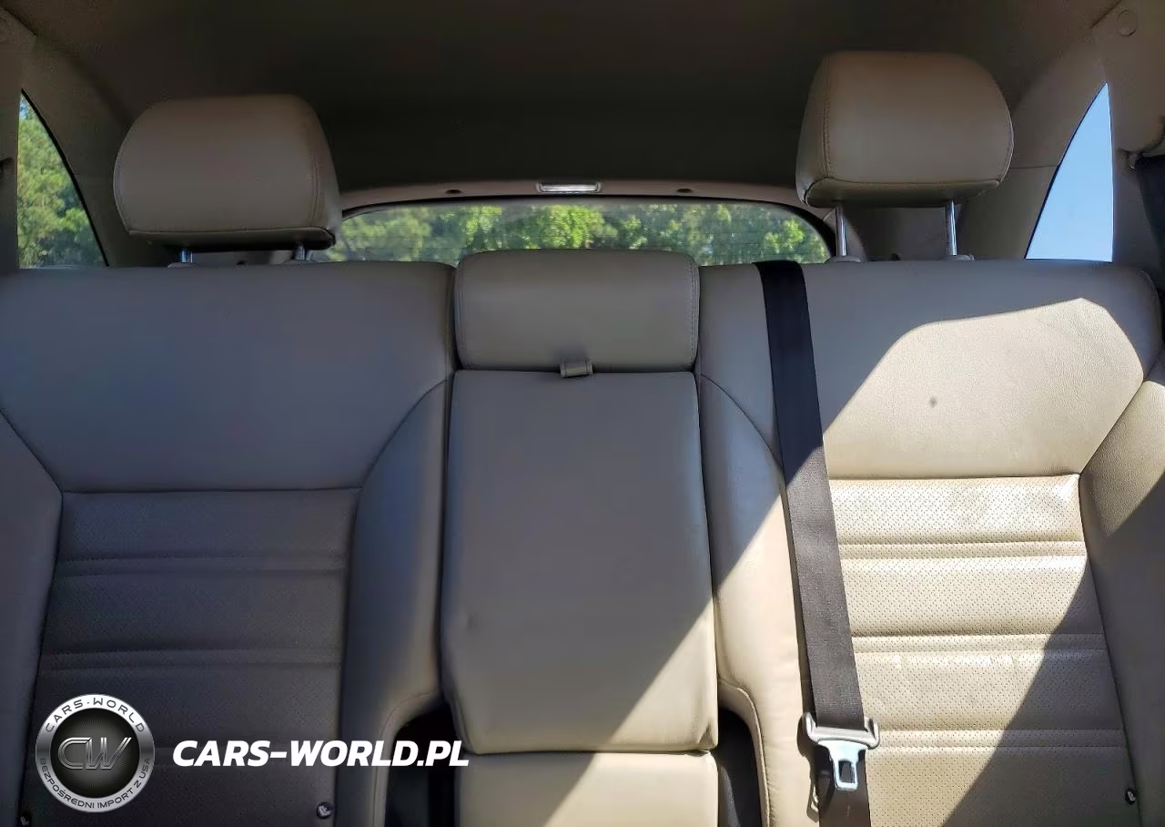 2017 Kia Sorento Ex VIN:5XYPHDA51HG323763 - 10