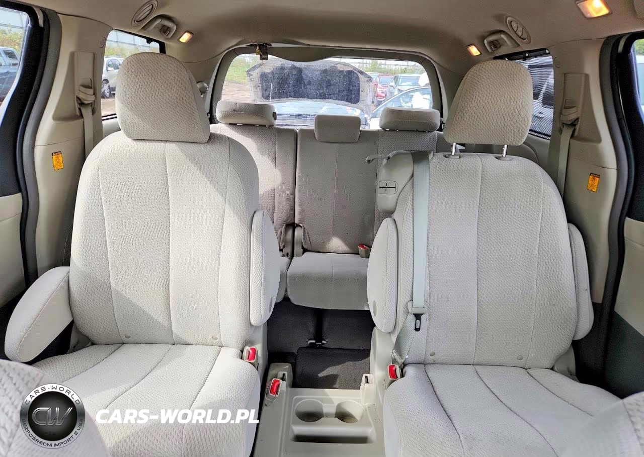 2011 Toyota Sienna Le VIN:5TDKK3DC9BS167708 - 10