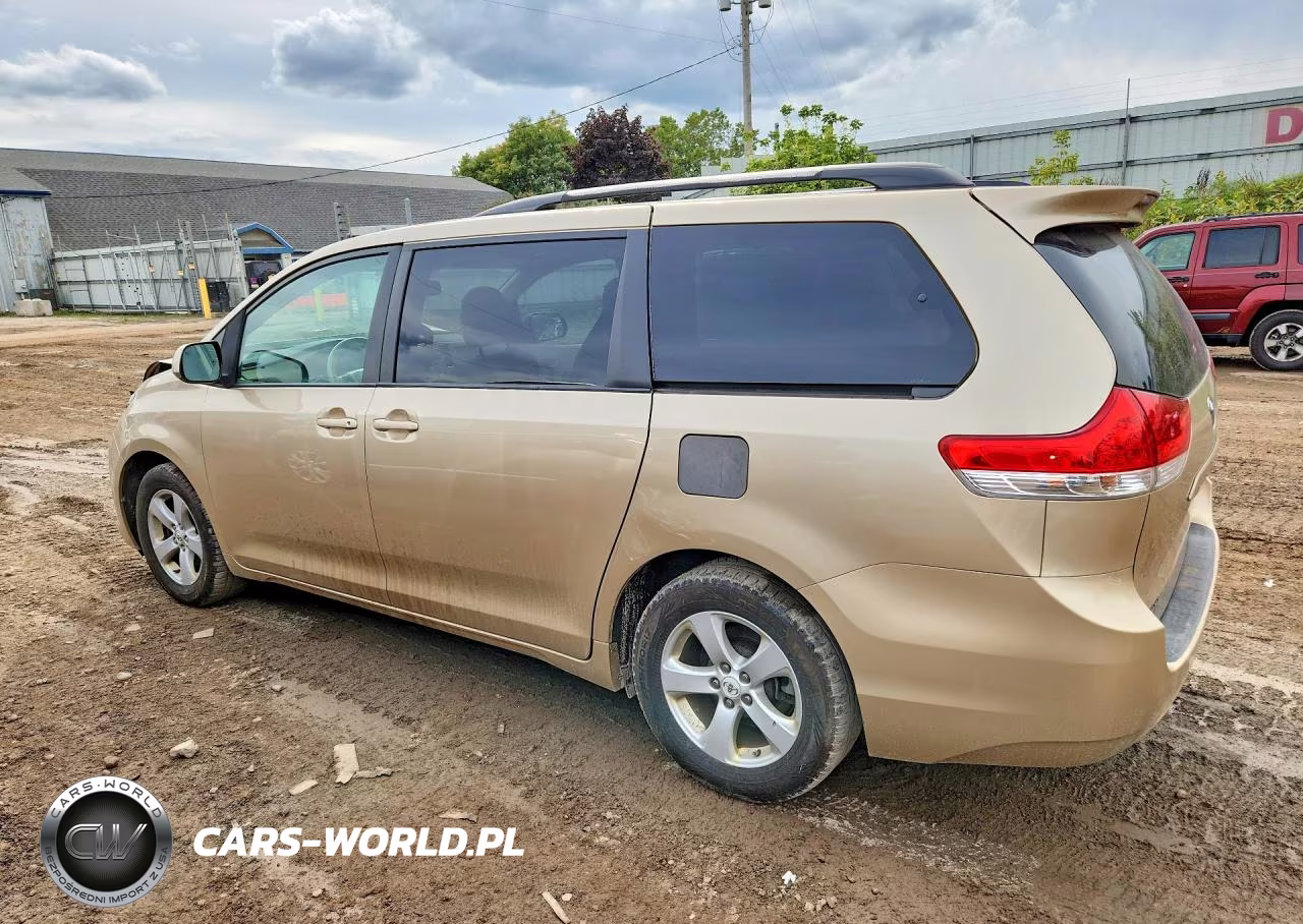 2011 Toyota Sienna Le VIN:5TDKK3DC9BS167708 - 2