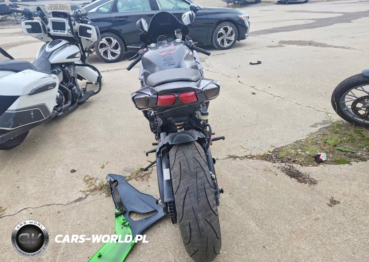2017 Suzuki Gsx-R600 VIN:JS1GN7FA7H2101166 - 4
