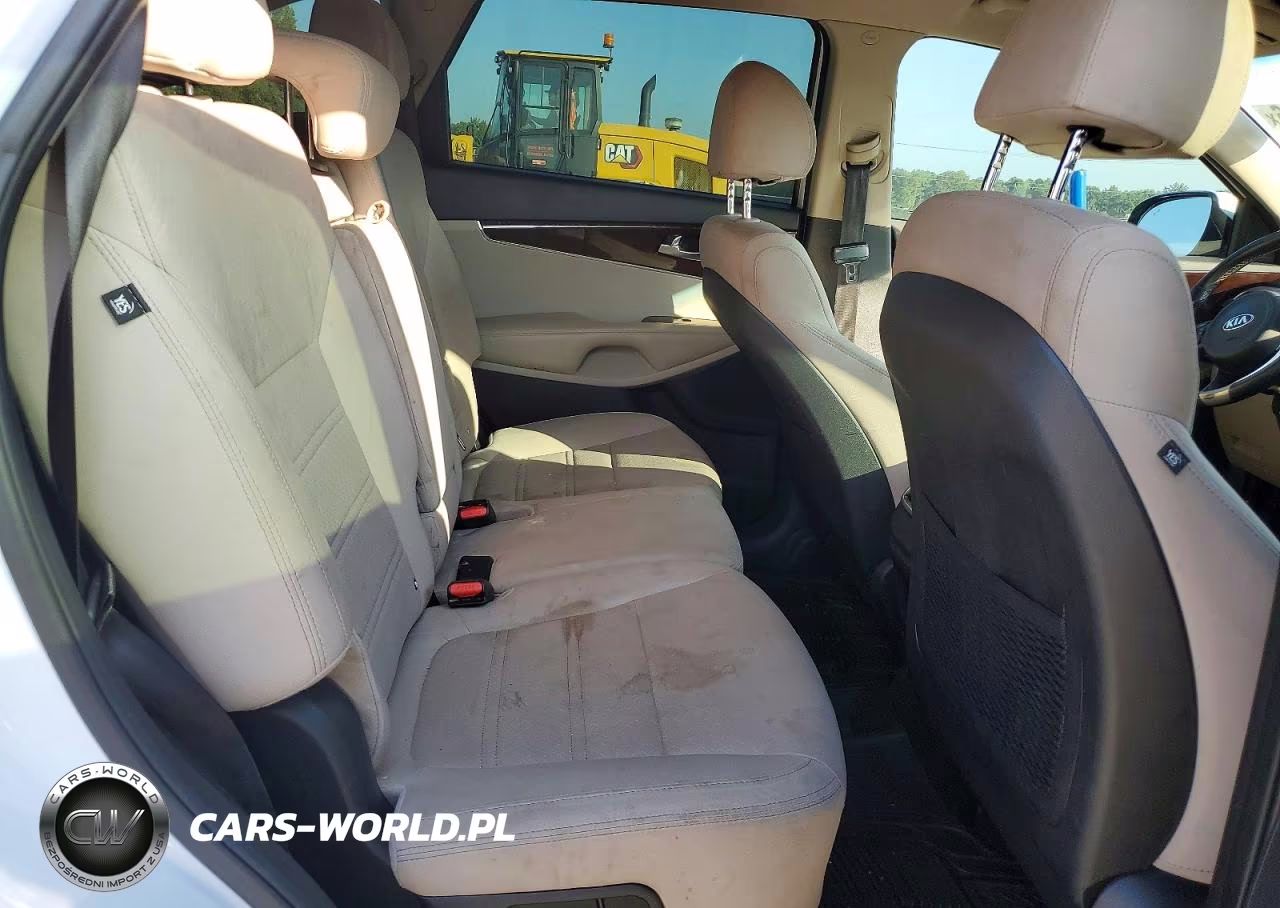 2018 Kia Sorento Lx V6 VIN:5XYPG4A58JG398307 - 11