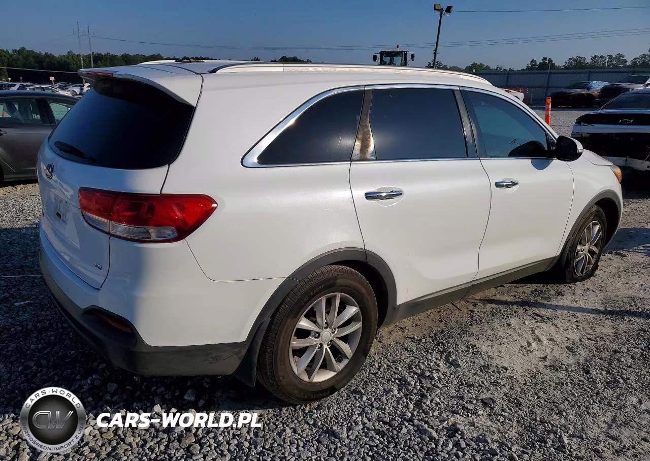 2018 Kia Sorento Lx V6 VIN:5XYPG4A58JG398307 - 3