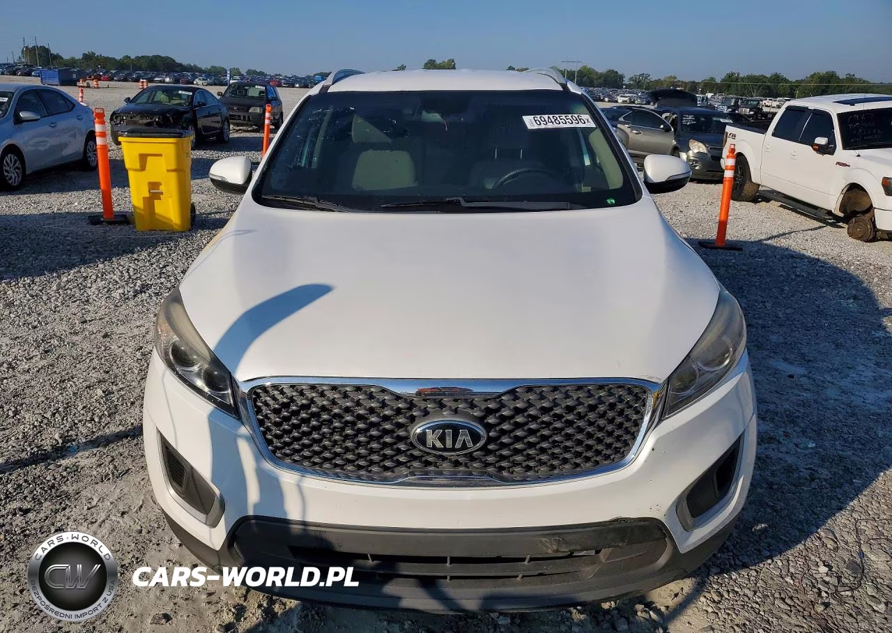 2018 Kia Sorento Lx V6 VIN:5XYPG4A58JG398307 - 5