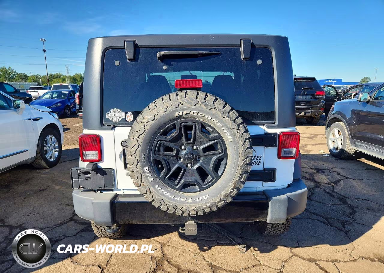 2017 Jeep Wrangler Sport VIN:1C4AJWAG8HL639589 - 6