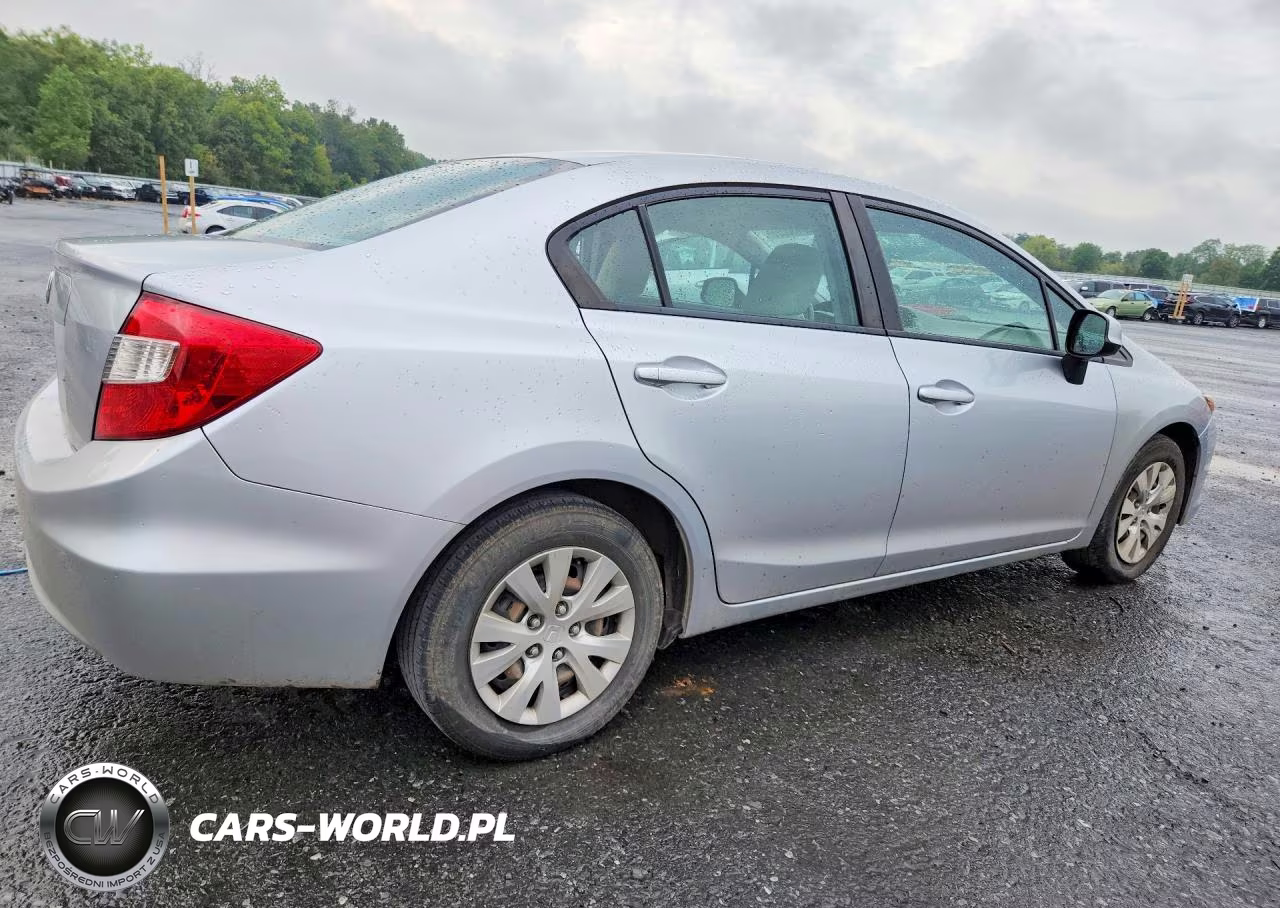 2012 Honda Civic Lx VIN:2HGFB2F56CH611462 - 3