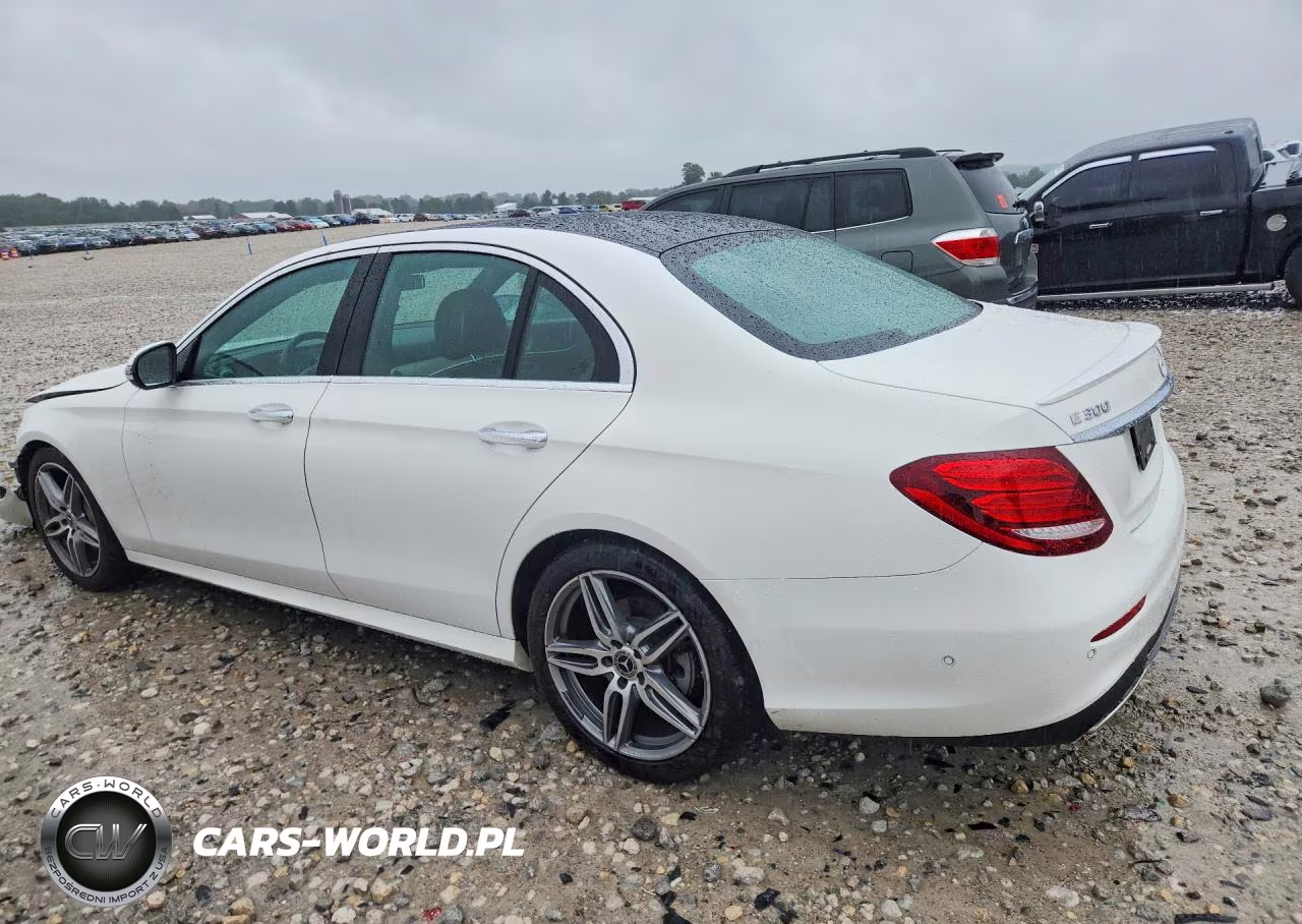 2018 Mercedes-Benz E 300 VIN:WDDZF4JB5JA357768 - 2
