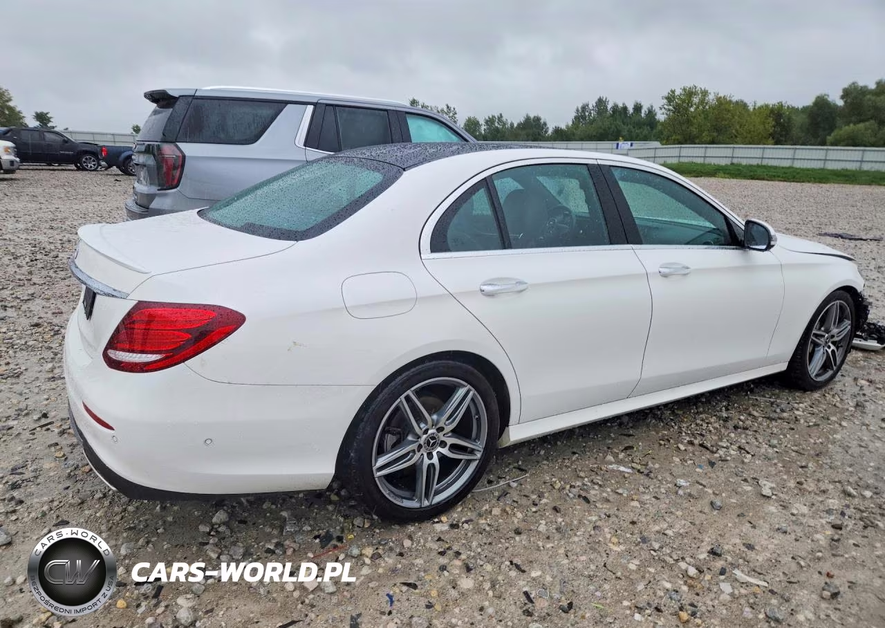 2018 Mercedes-Benz E 300 VIN:WDDZF4JB5JA357768 - 3