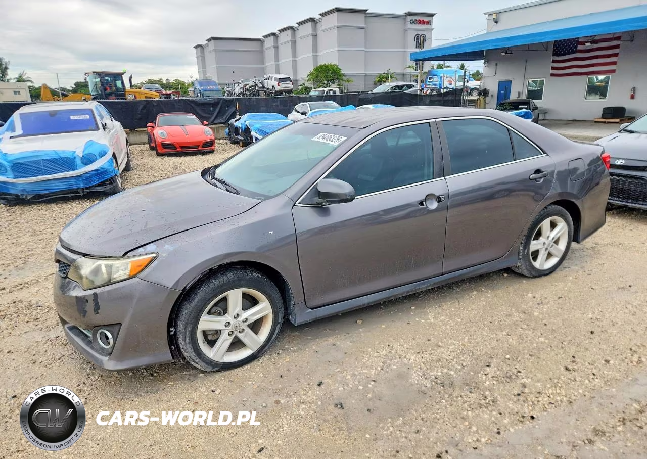 2014 Toyota Camry Se VIN:4T1BF1FK8EU320362 - 1