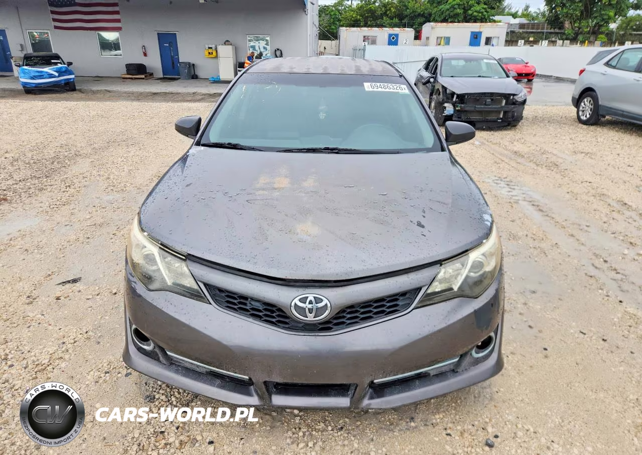 2014 Toyota Camry Se VIN:4T1BF1FK8EU320362 - 5