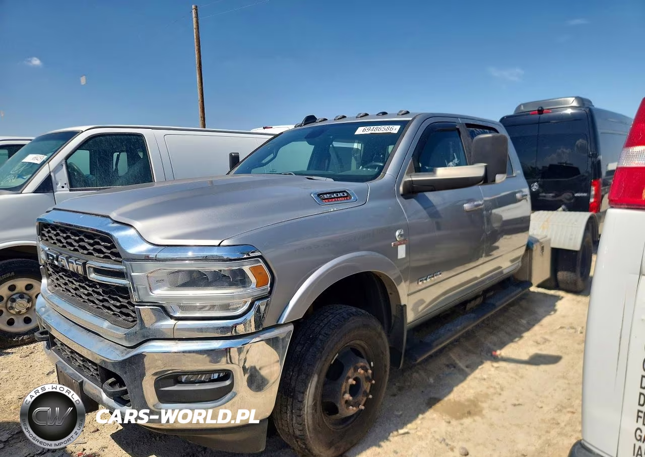 2022 Ram 3500 VIN:3C7WRSCL4NG240241 - 1
